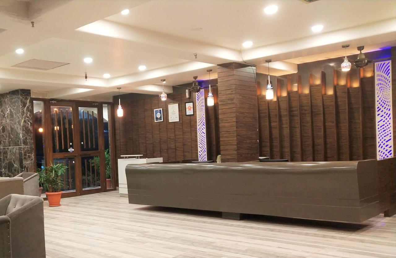 Готель Syona Residency Лакхнау Екстер'єр фото